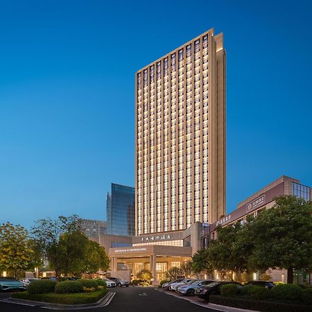 Dongguan Dongcheng International Hotel - Free Shuttle Buses For Executive Room Guests During Canton Fair Экстерьер фото
