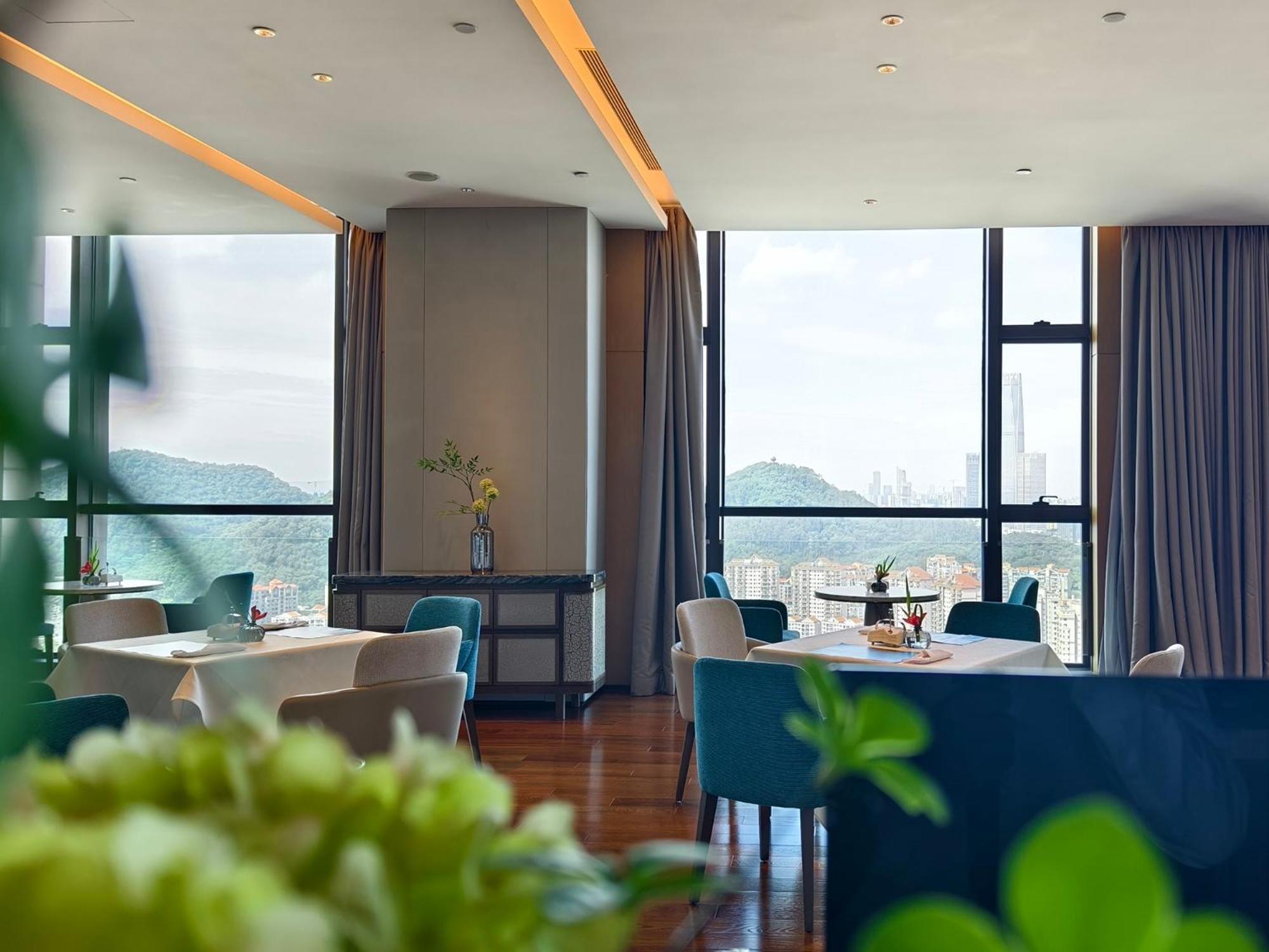 Dongguan Dongcheng International Hotel - Free Shuttle Buses For Executive Room Guests During Canton Fair Экстерьер фото