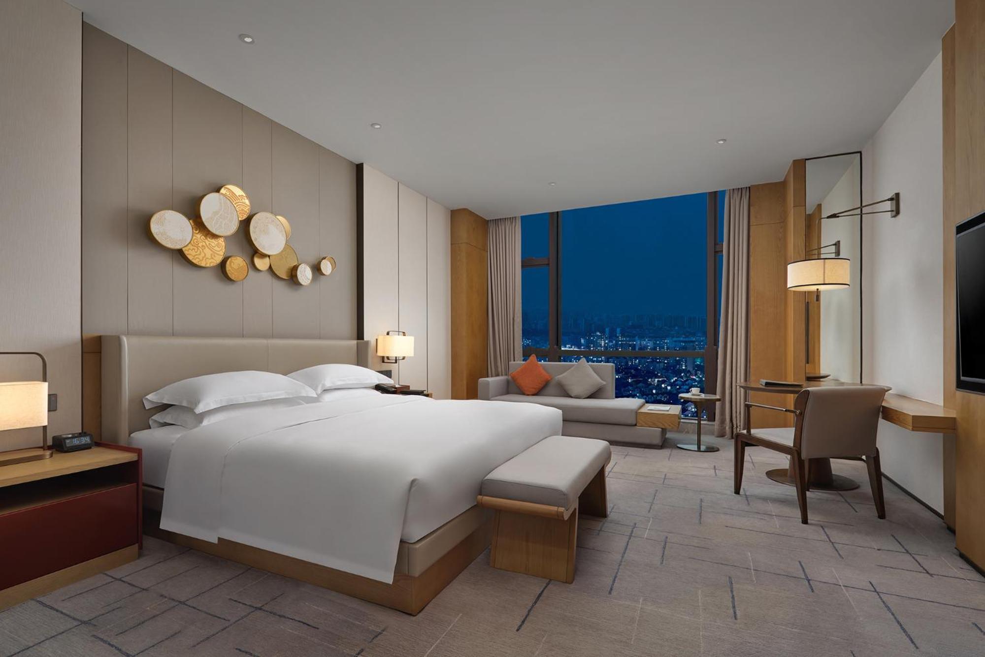 Dongguan Dongcheng International Hotel - Free Shuttle Buses For Executive Room Guests During Canton Fair Экстерьер фото