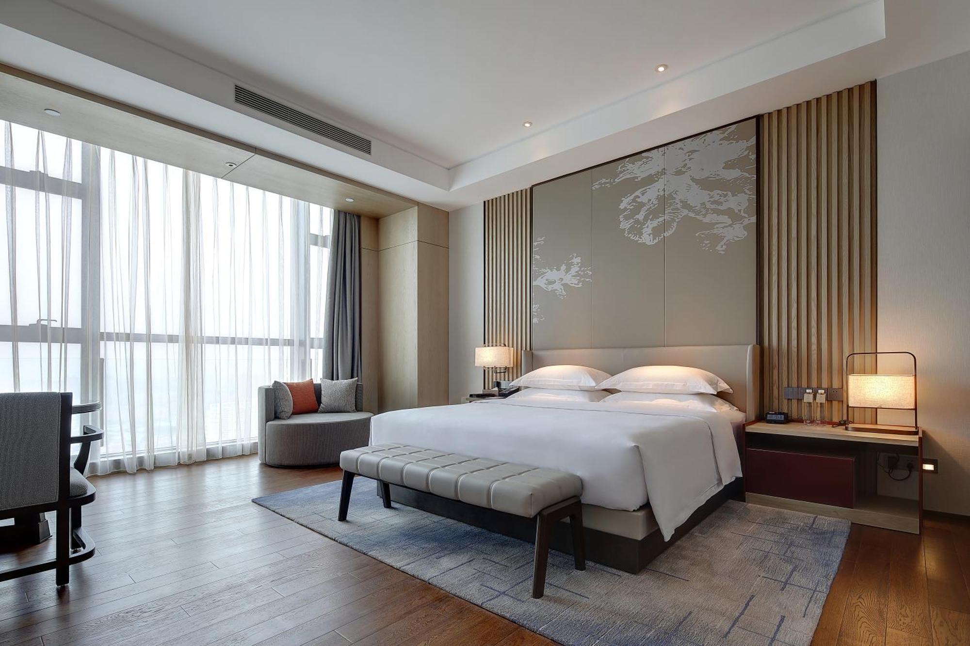 Dongguan Dongcheng International Hotel - Free Shuttle Buses For Executive Room Guests During Canton Fair Экстерьер фото