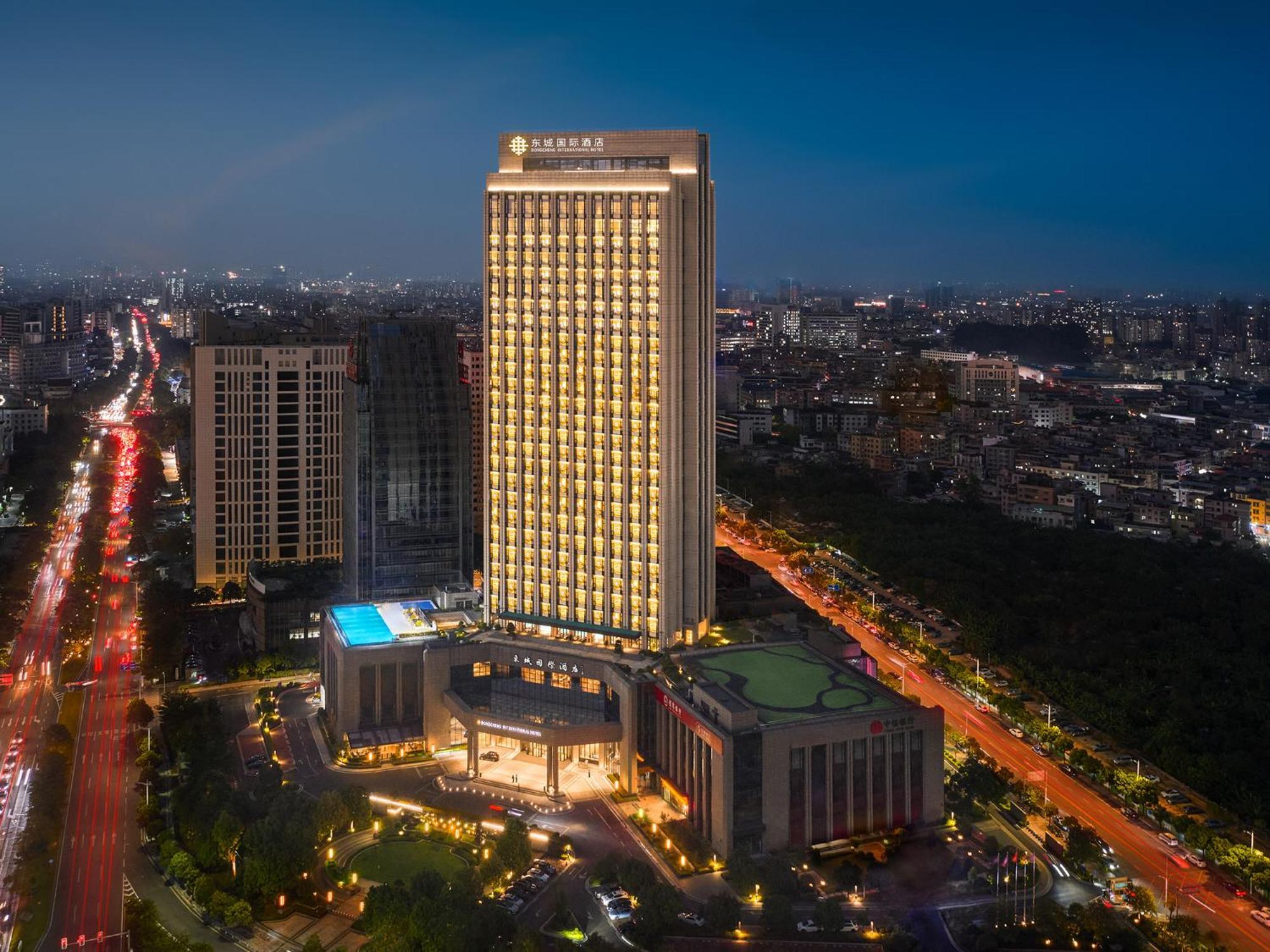 Dongguan Dongcheng International Hotel - Free Shuttle Buses For Executive Room Guests During Canton Fair Экстерьер фото