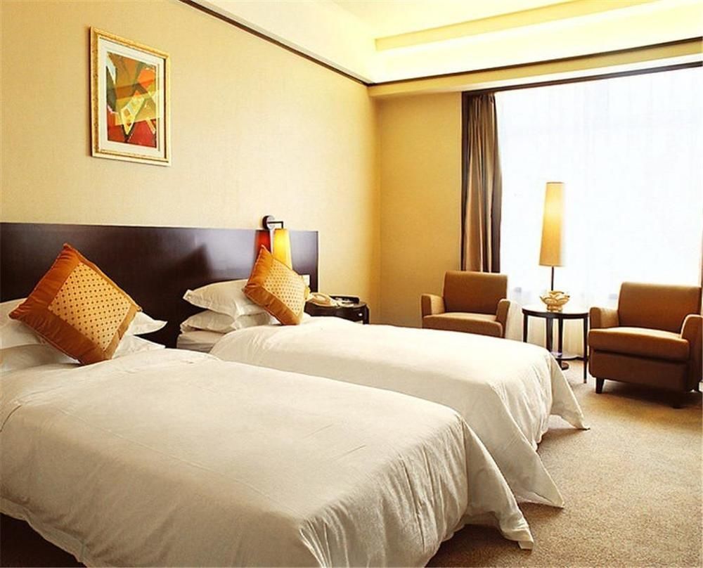 Dongguan Dongcheng International Hotel - Free Shuttle Buses For Executive Room Guests During Canton Fair Экстерьер фото