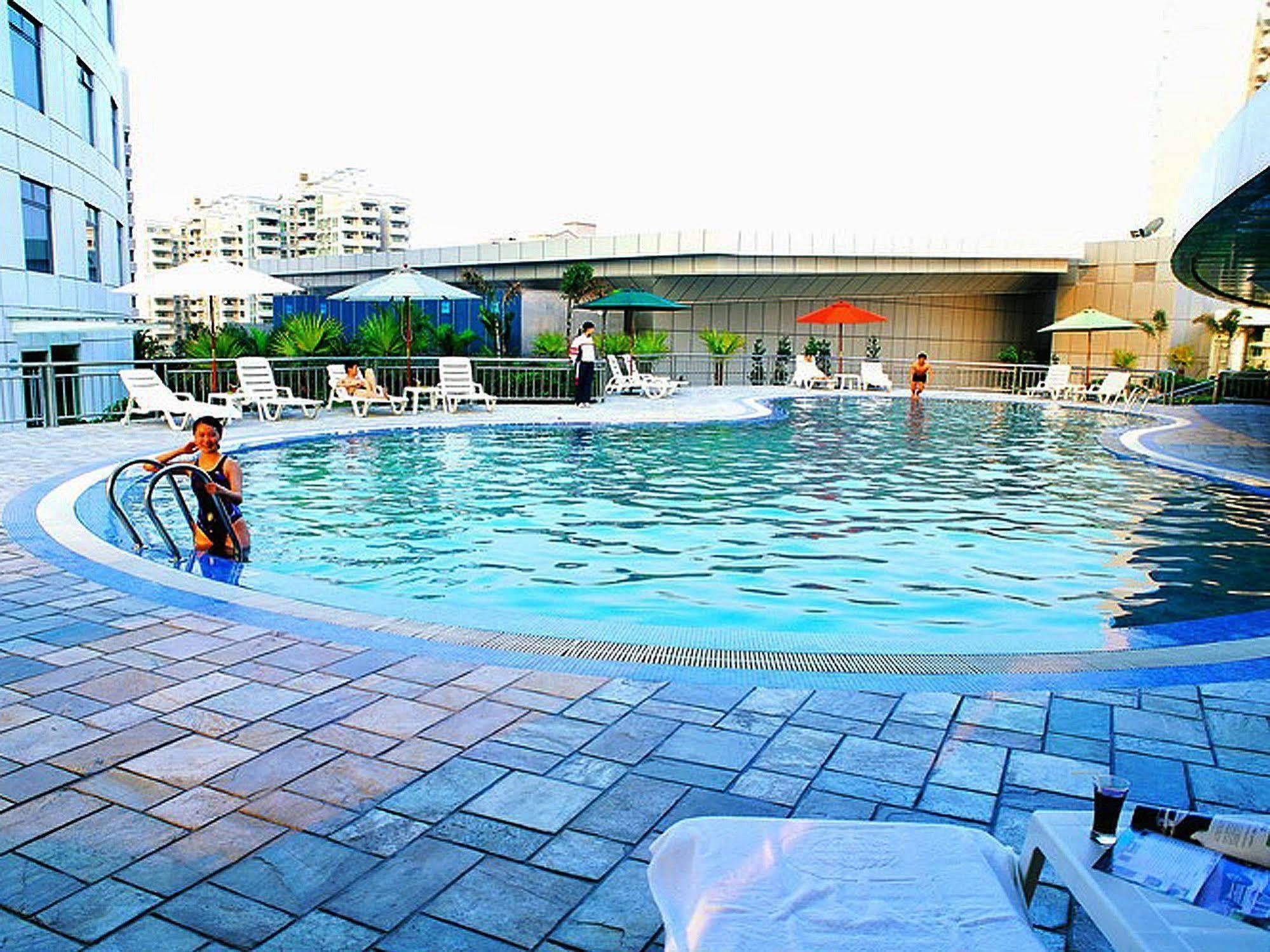 Dongguan Dongcheng International Hotel - Free Shuttle Buses For Executive Room Guests During Canton Fair Экстерьер фото